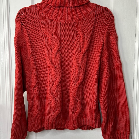 Red Crop Drop Sleeve Cable Knit Sweater - Picture 2 of 2